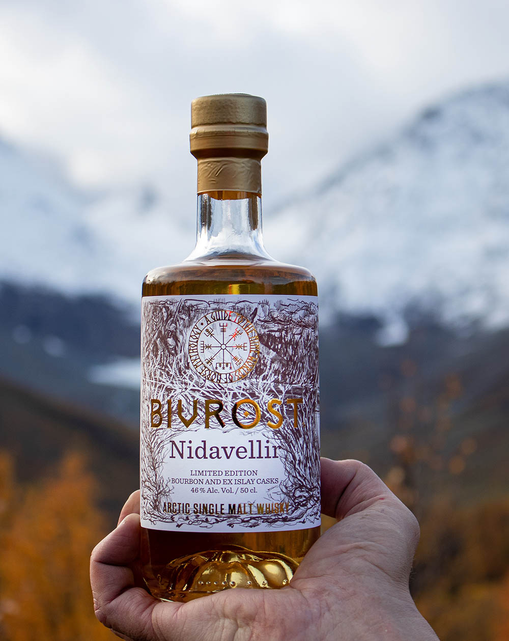 Bivrost Nidavellir Arctic Single Malt Whisky Outside